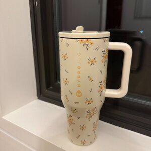 Hydroflask Cottagecore 32 oz